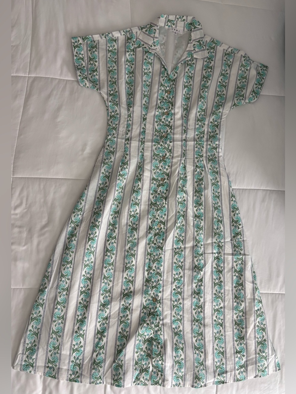 Women’s THML Tiffani White & Teal Floral Stripe Dress Size Medium NWOT
